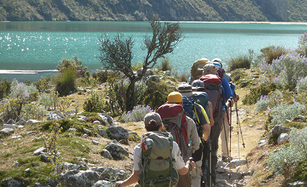 Santa Cruz - 69 Lake & Climbing Pisco