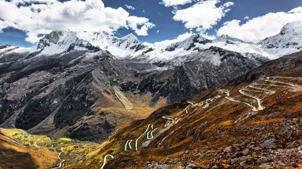 Llanganuco Lake & Portachuelo Pass
